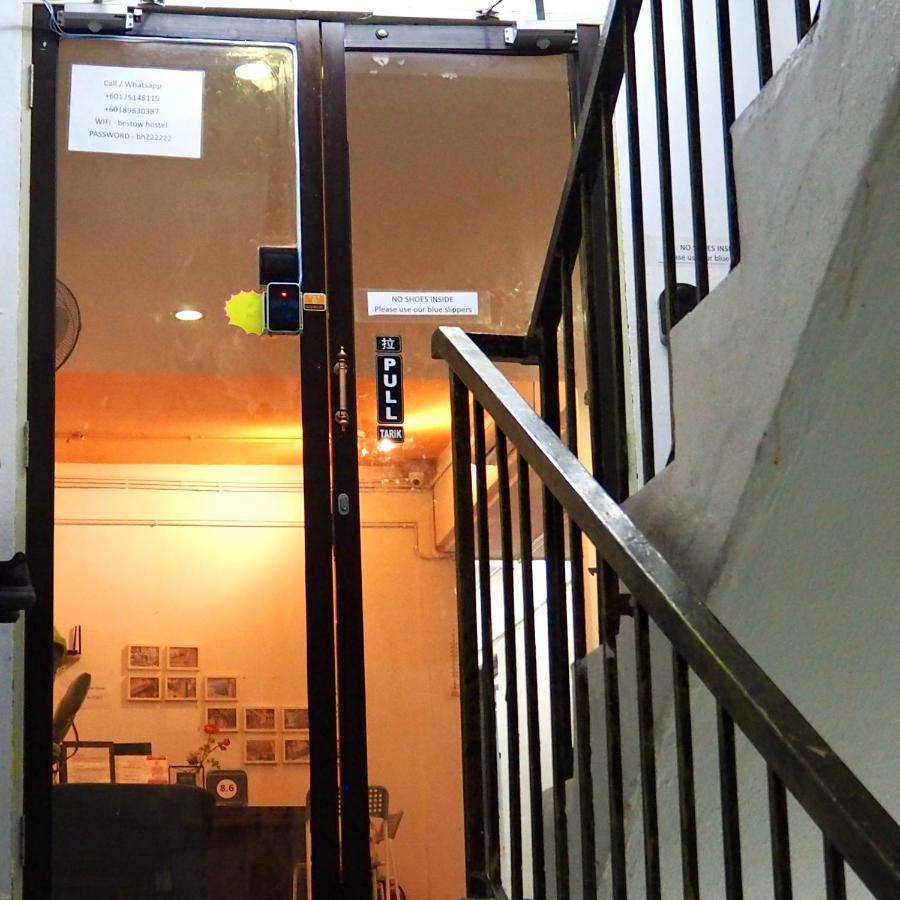 Bestow Capsule Hostel Kuala Lumpur Exteriör bild